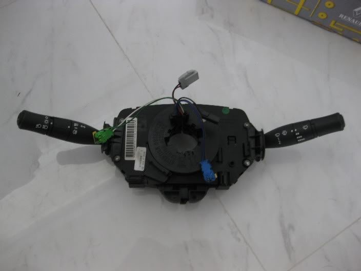 Переключатель подрулевой, RENAULT, 8200216450